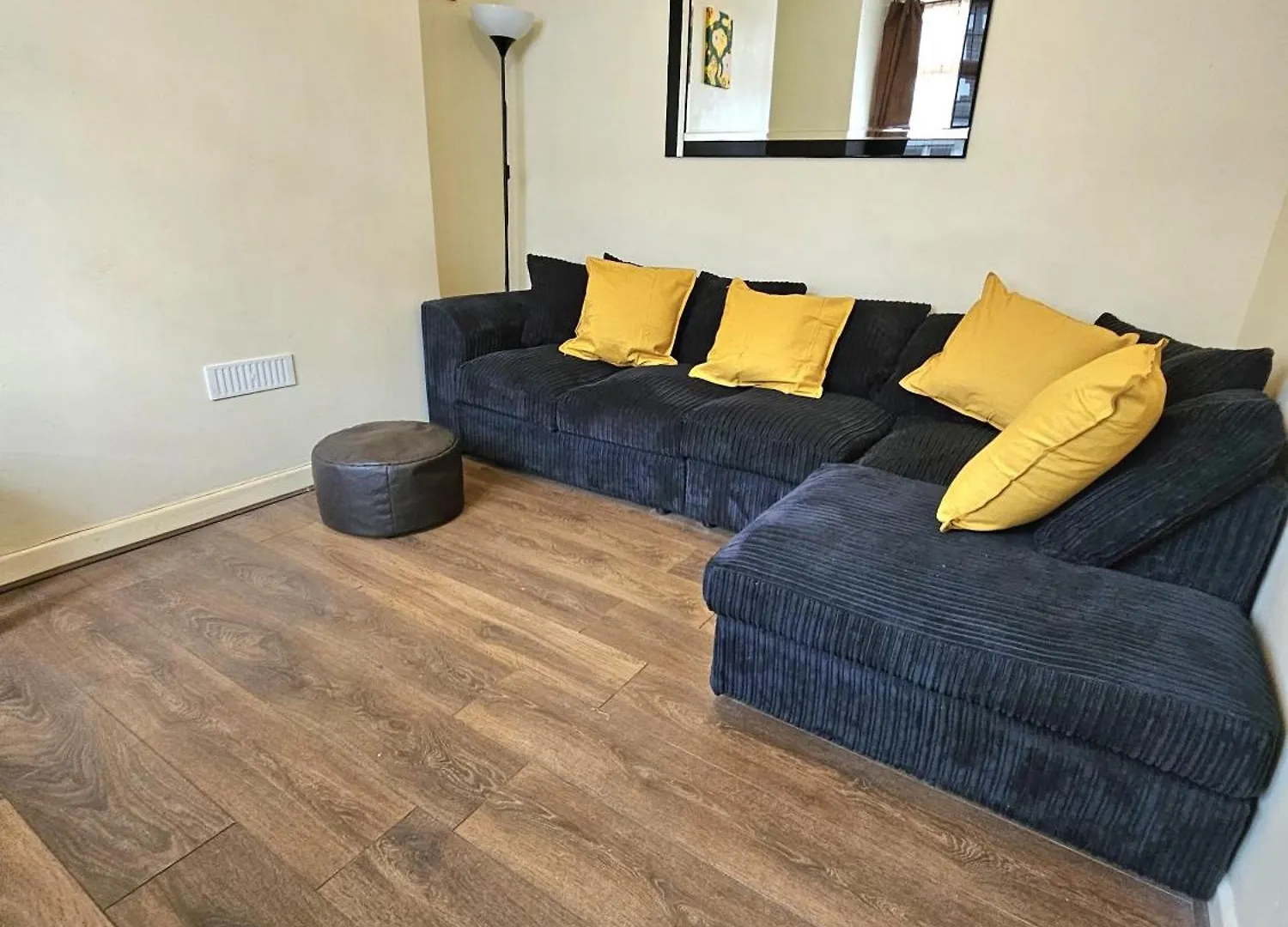 Villa No 34 - Cardiff City Location - Free Parking- Sleeps 6 Großbritannien